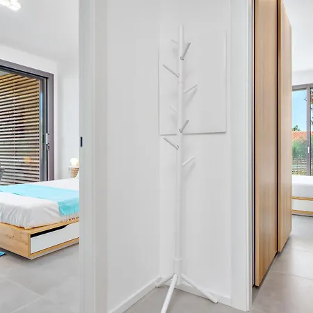 Mathis - By And Service Villa Golfo Aranci