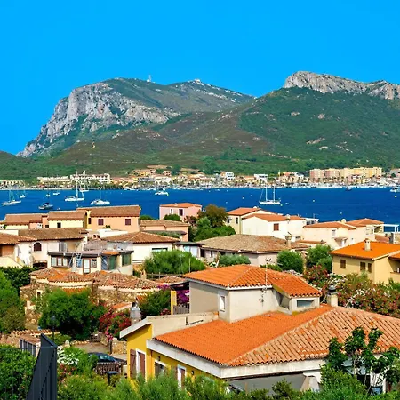 Mathis - By And Service Villa Golfo Aranci