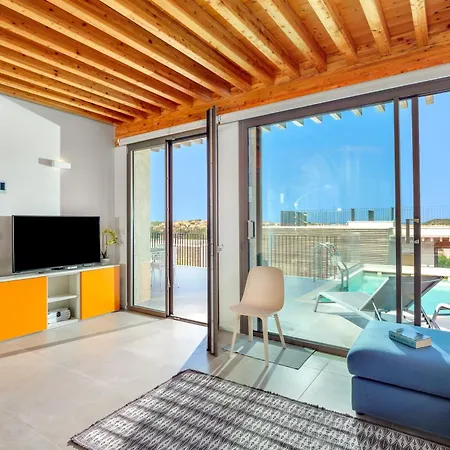 Mathis - By And Service * Golfo Aranci